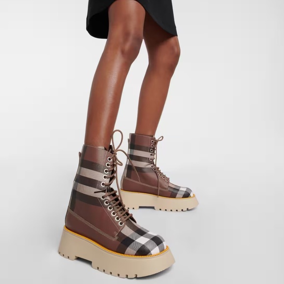 BURBERRY Mason Check Platform Canvas Ankle Boots, 11US/41EU, NWB - Picture 1 of 11